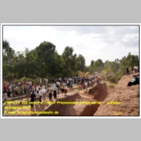 19296 12 310 vereinte Timkat-Prozessionen ziehen weiter - Lalibela - Aethiopien 2012.JPG